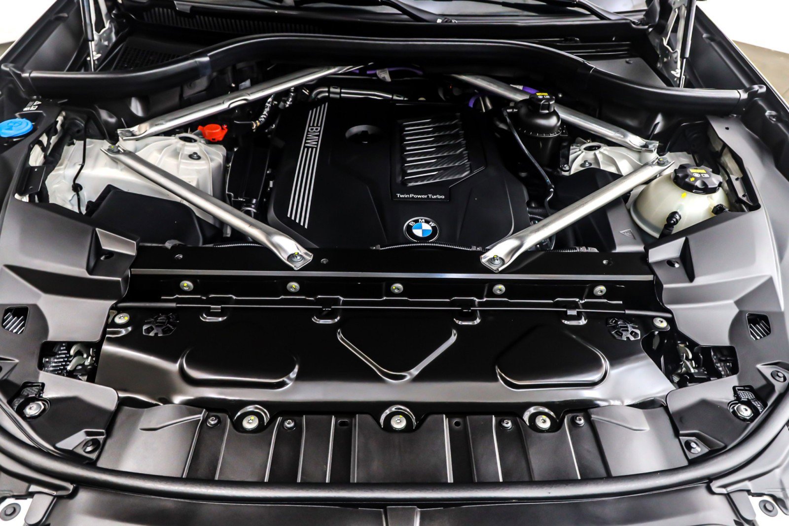 Used 2022 BMW X6 xDrive40i w/ Premium Package image 11