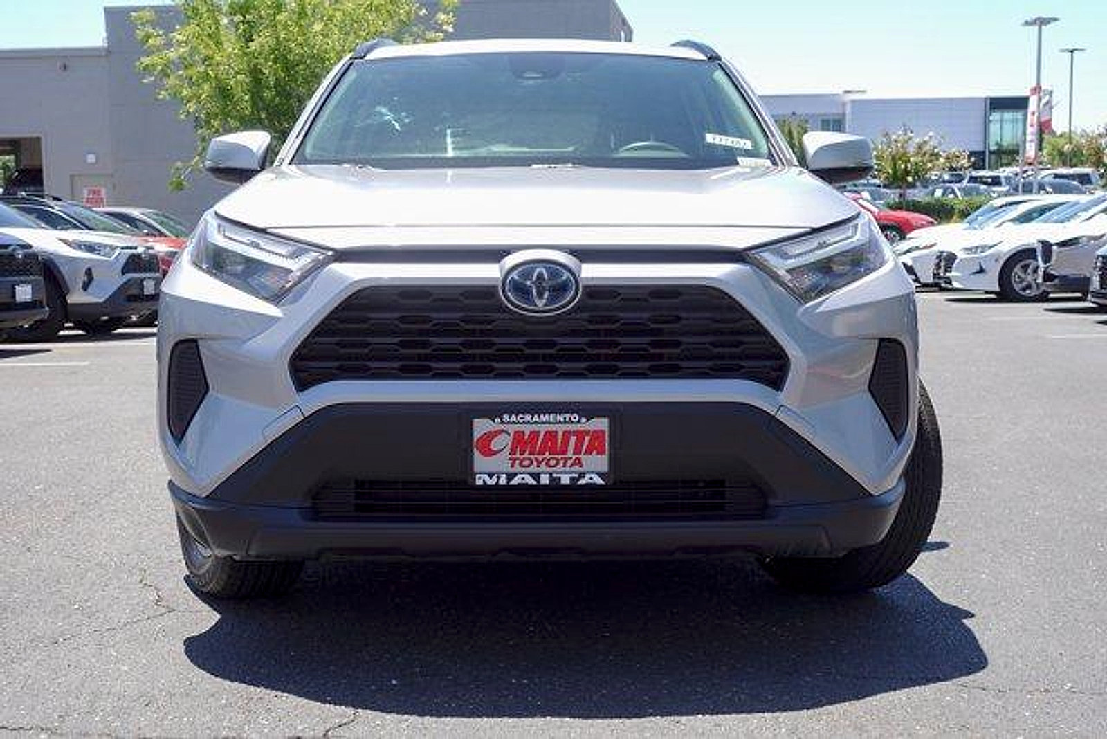 Used 2023 Toyota RAV4 LE AWD/4WD image 3