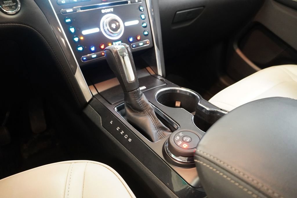 Used 2017 Ford Explorer Platinum image 22