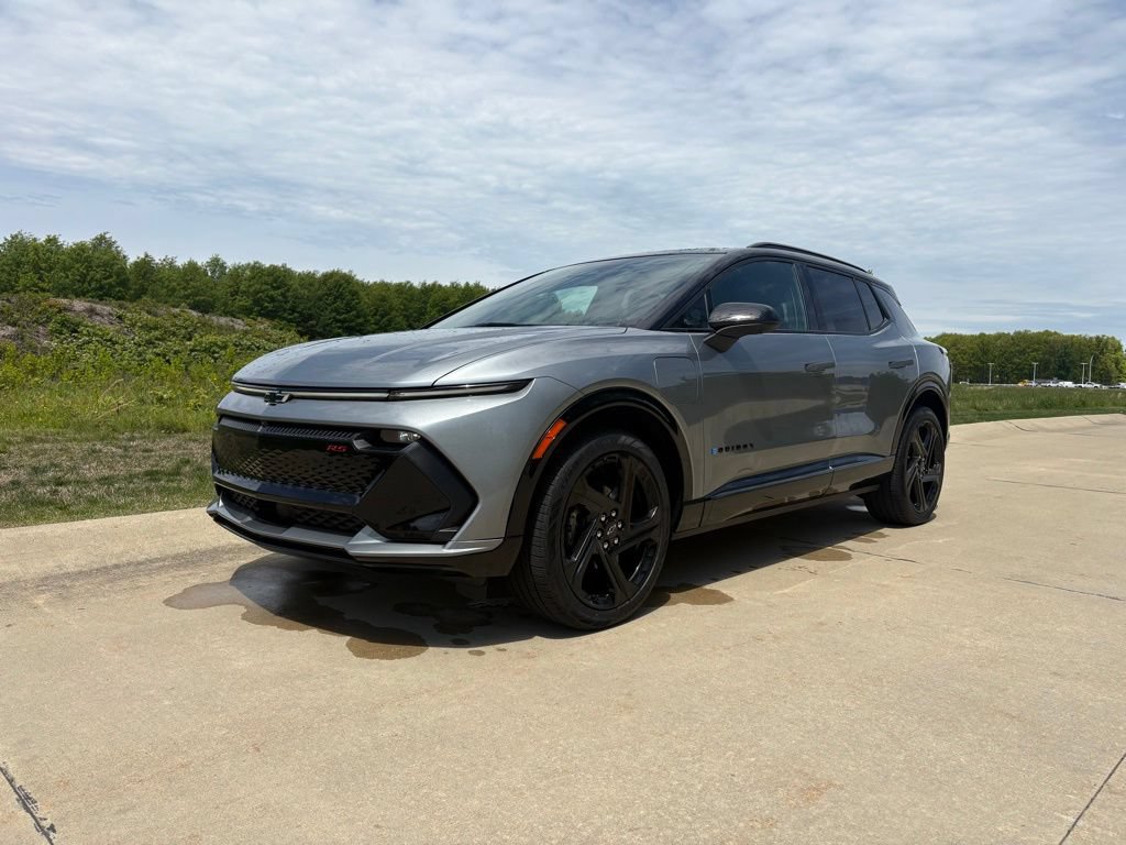New 2026 Chevrolet Equinox EV RS AWD/4WD image 1