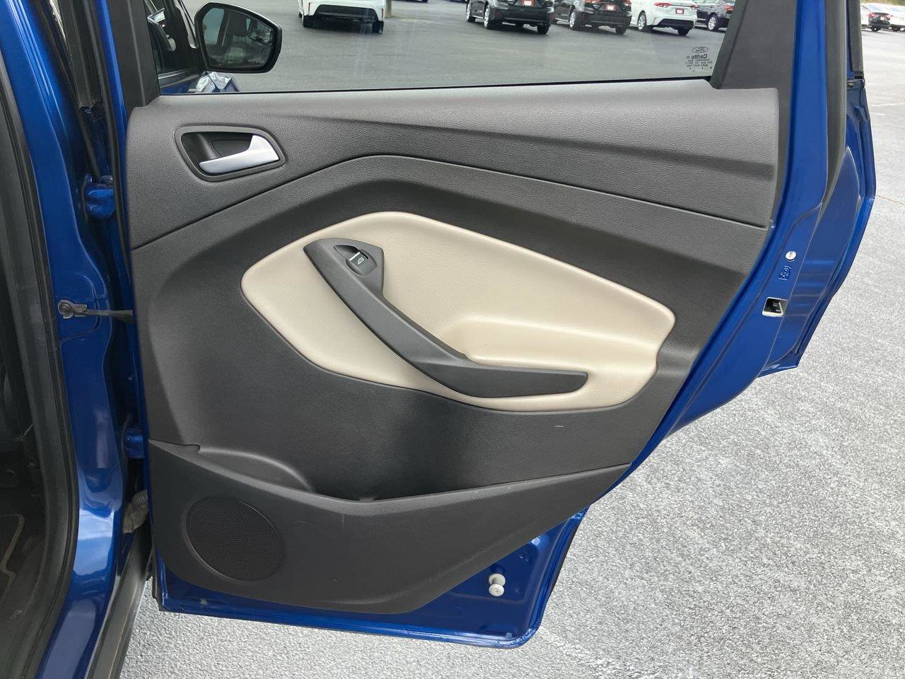 Used 2019 Ford Escape SEL FWD image 28
