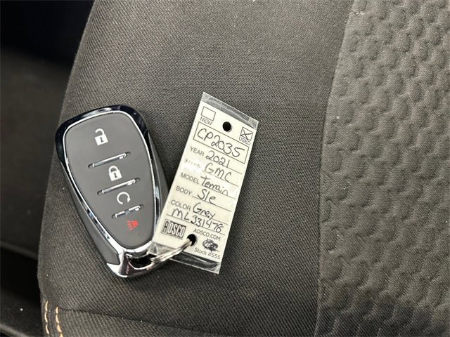 Used 2021 GMC Terrain SLE image 32