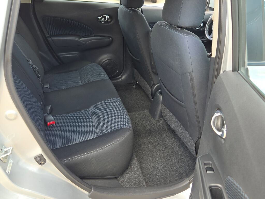 Used 2015 Nissan Versa Note SV FWD image 7