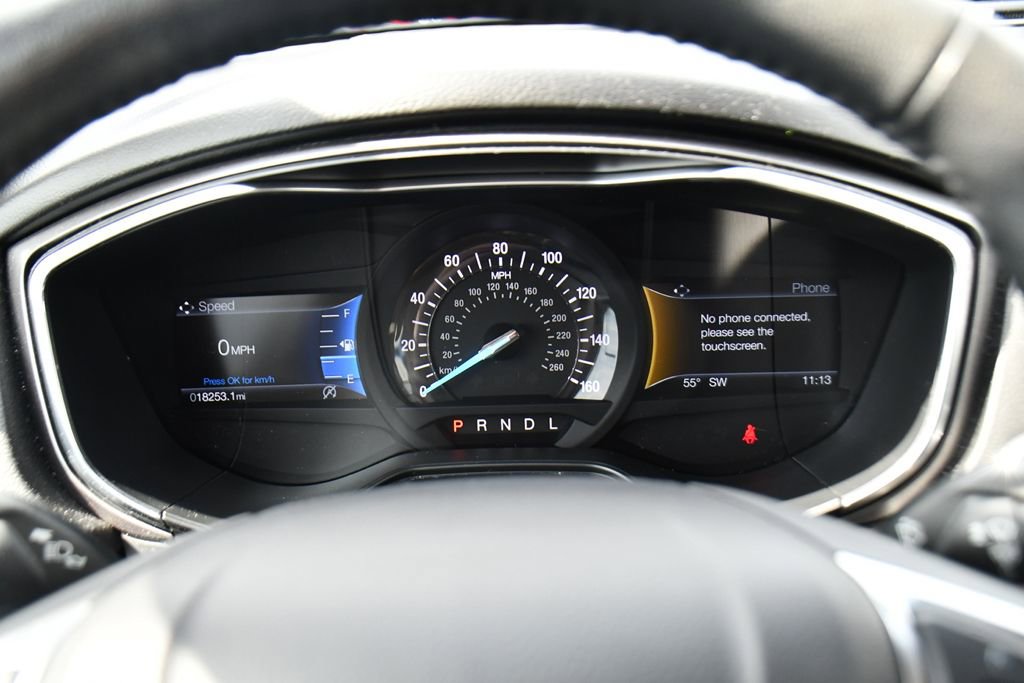 Used 2020 Ford Fusion SEL FWD image 25