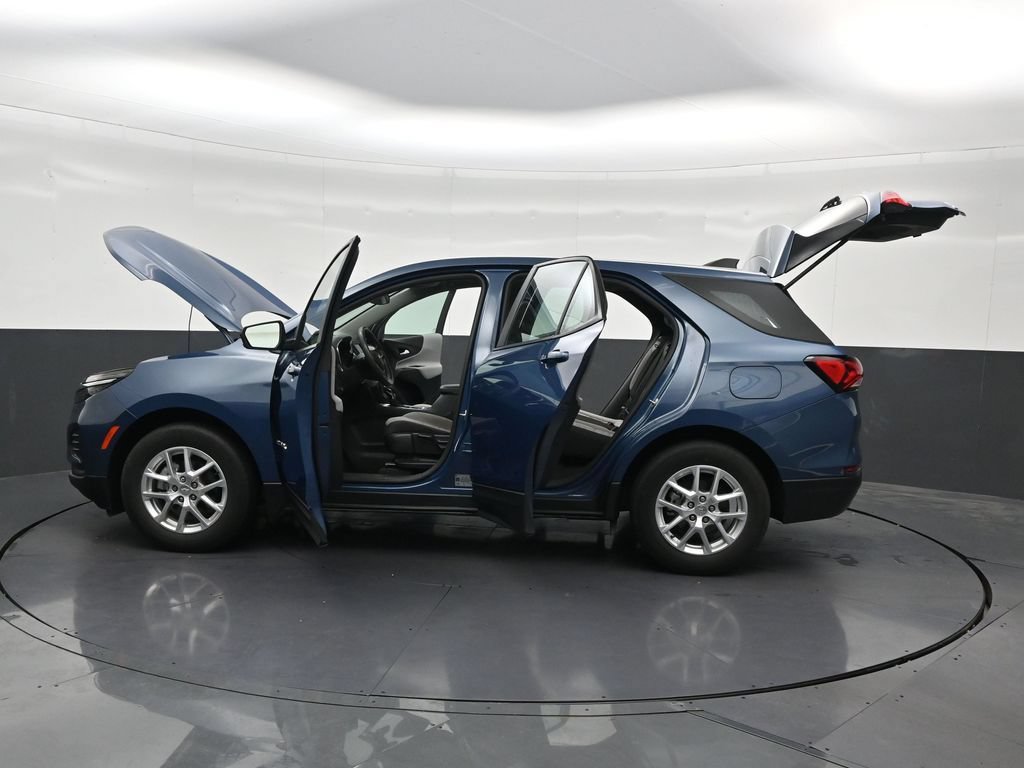 Used 2024 Chevrolet Equinox LS FWD image 33