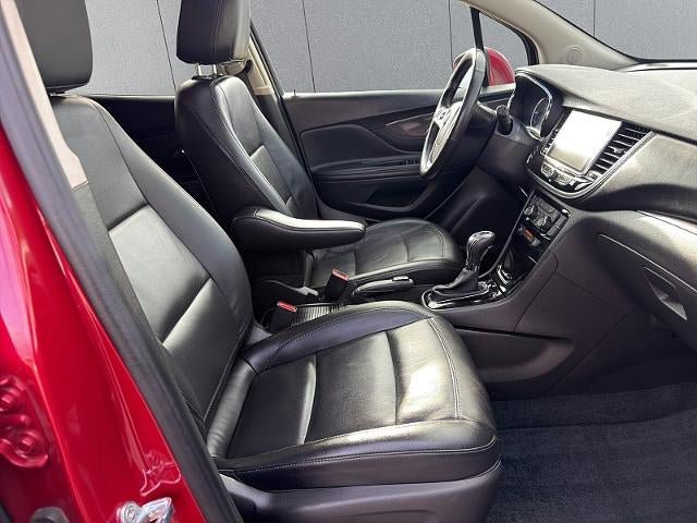 Used 2019 Buick Encore Essence AWD/4WD image 18
