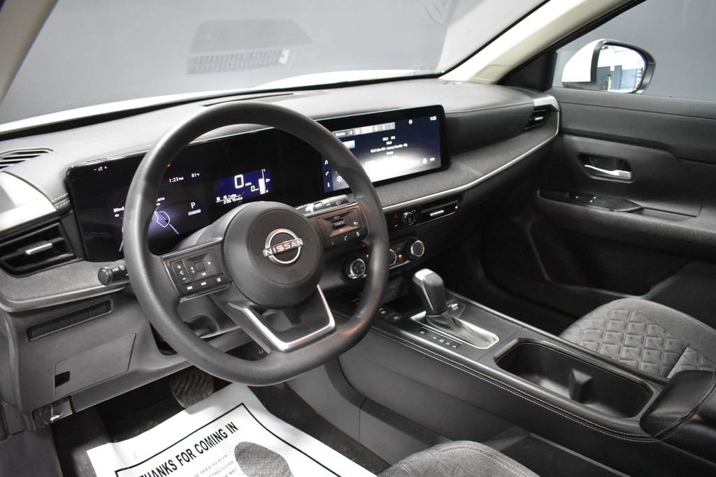Certified 2025 Nissan Kicks SV AWD/4WD image 4