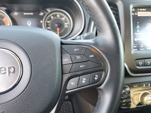 Used 2020 Jeep Cherokee Trailhawk w/ Technology Group image 22