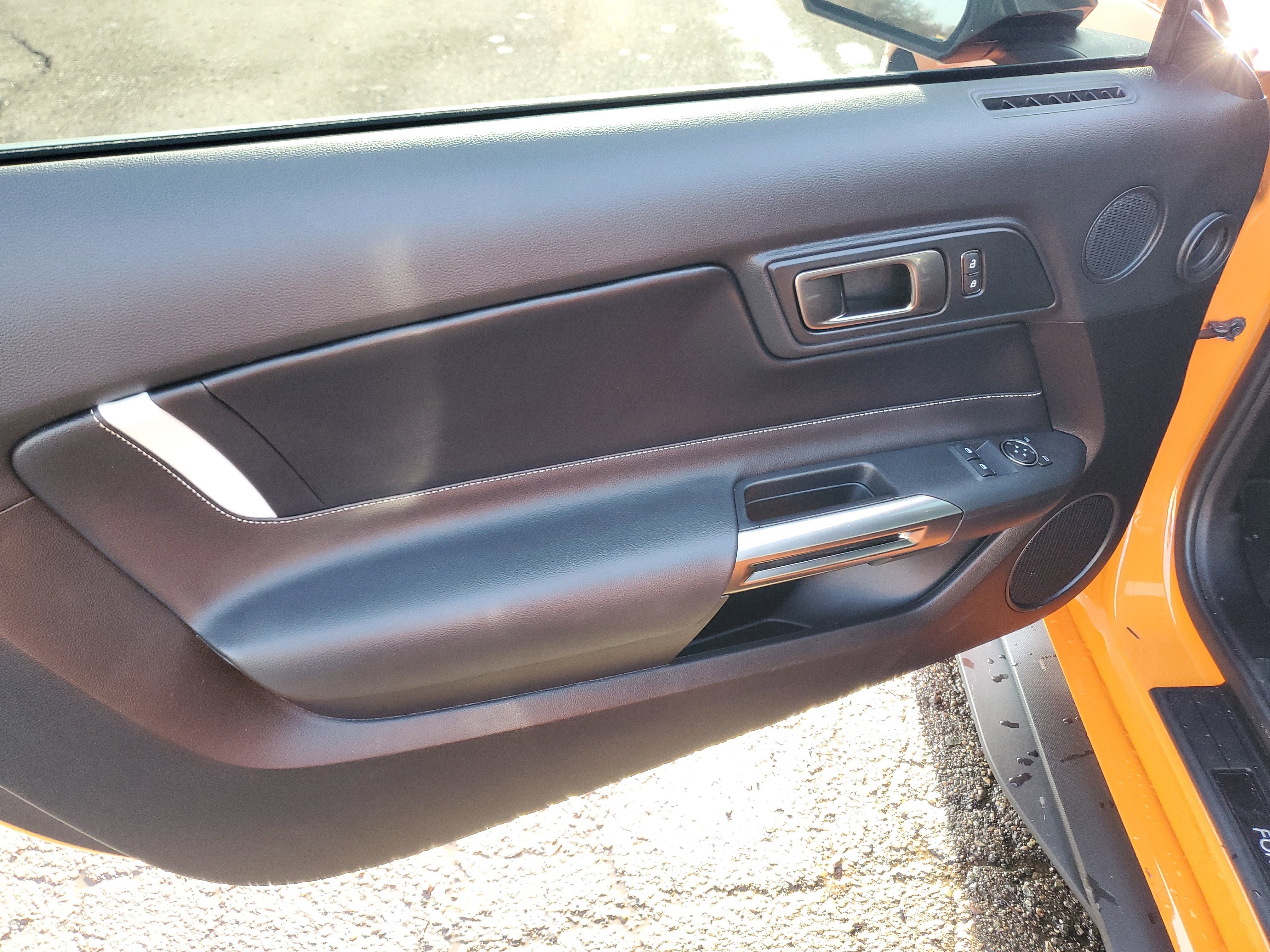 Used 2021 Ford Mustang Shelby GT500 w/ Technology Package image 10