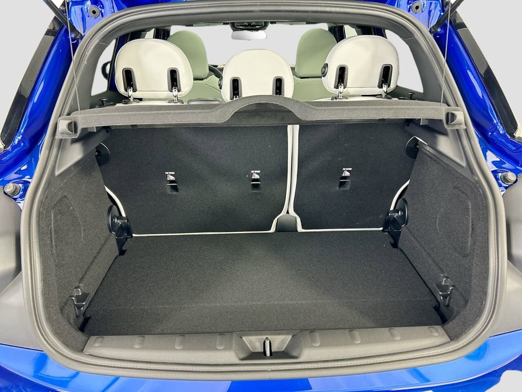 New 2026 MINI Cooper 4-Door Hardtop image 27