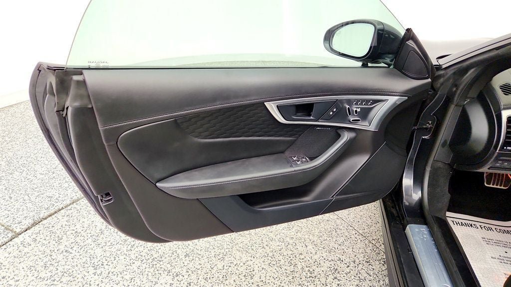 Used 2023 Jaguar F-TYPE R AWD/4WD image 11