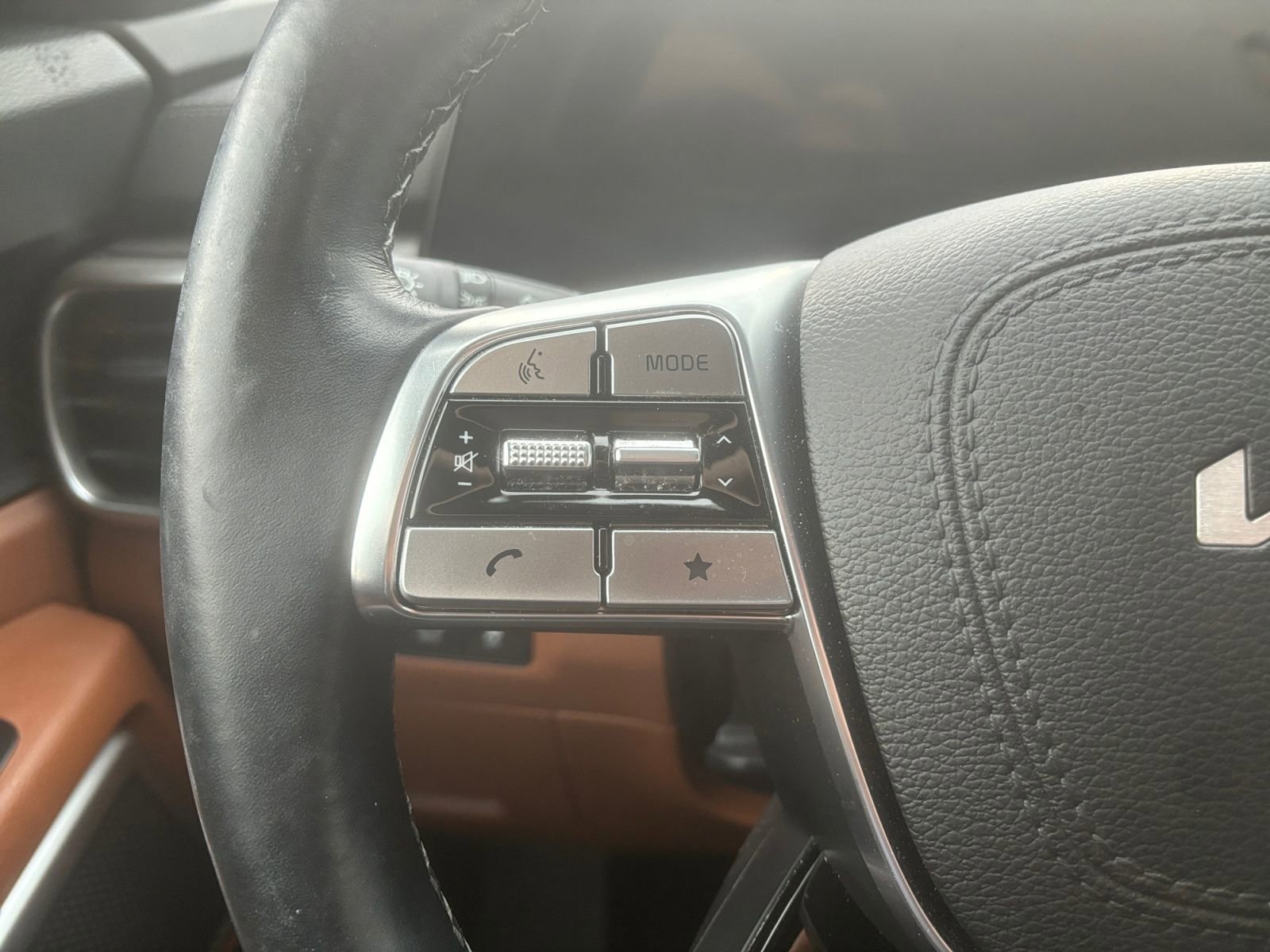 Used 2023 Kia Telluride EX X-Line image 22