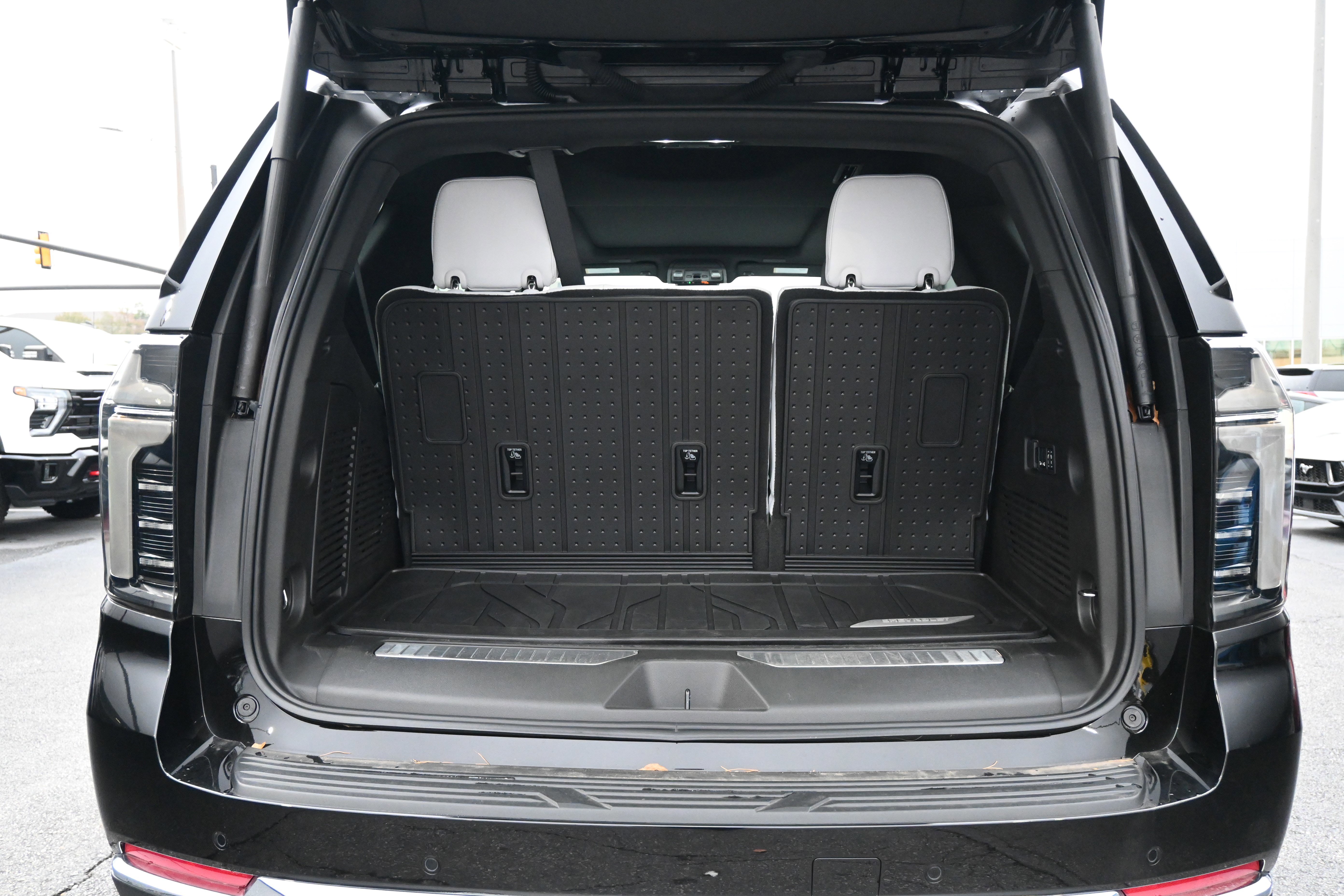 Used 2025 Chevrolet Tahoe Premier w/ Sun And Tow Package image 34