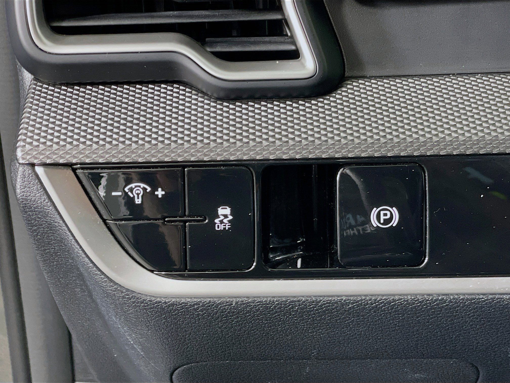 Used 2023 Kia Sportage LX image 17