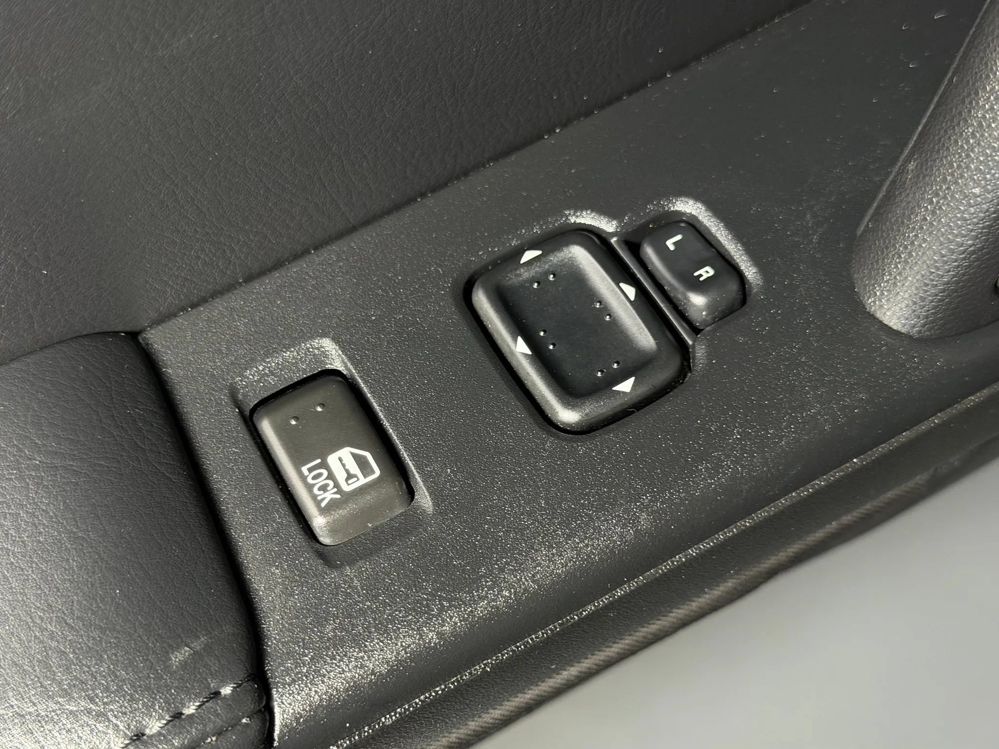 Used 2014 MAZDA MX-5 Miata Grand Touring w/ Premium Package RWD image 17