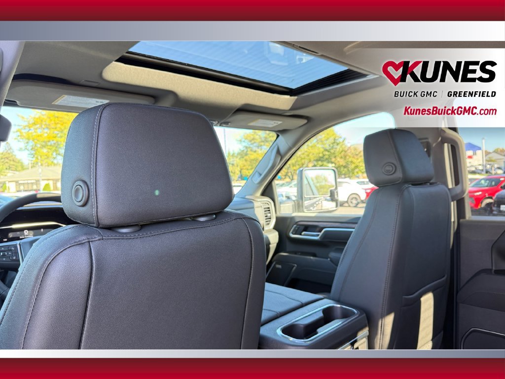 New 2026 GMC Sierra 2500 SLT w/ SLT Premium Package AWD/4WD image 29