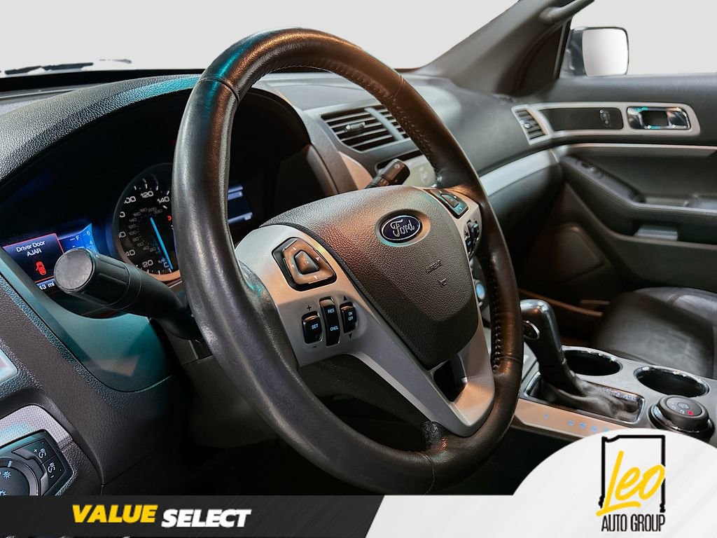 Used 2014 Ford Explorer XLT w/ Equipment Group 202A image 11