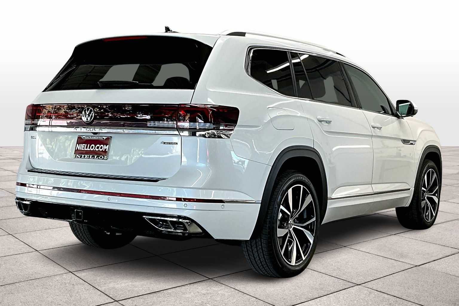 New 2026 Volkswagen Atlas SEL Premium R-Line image 4