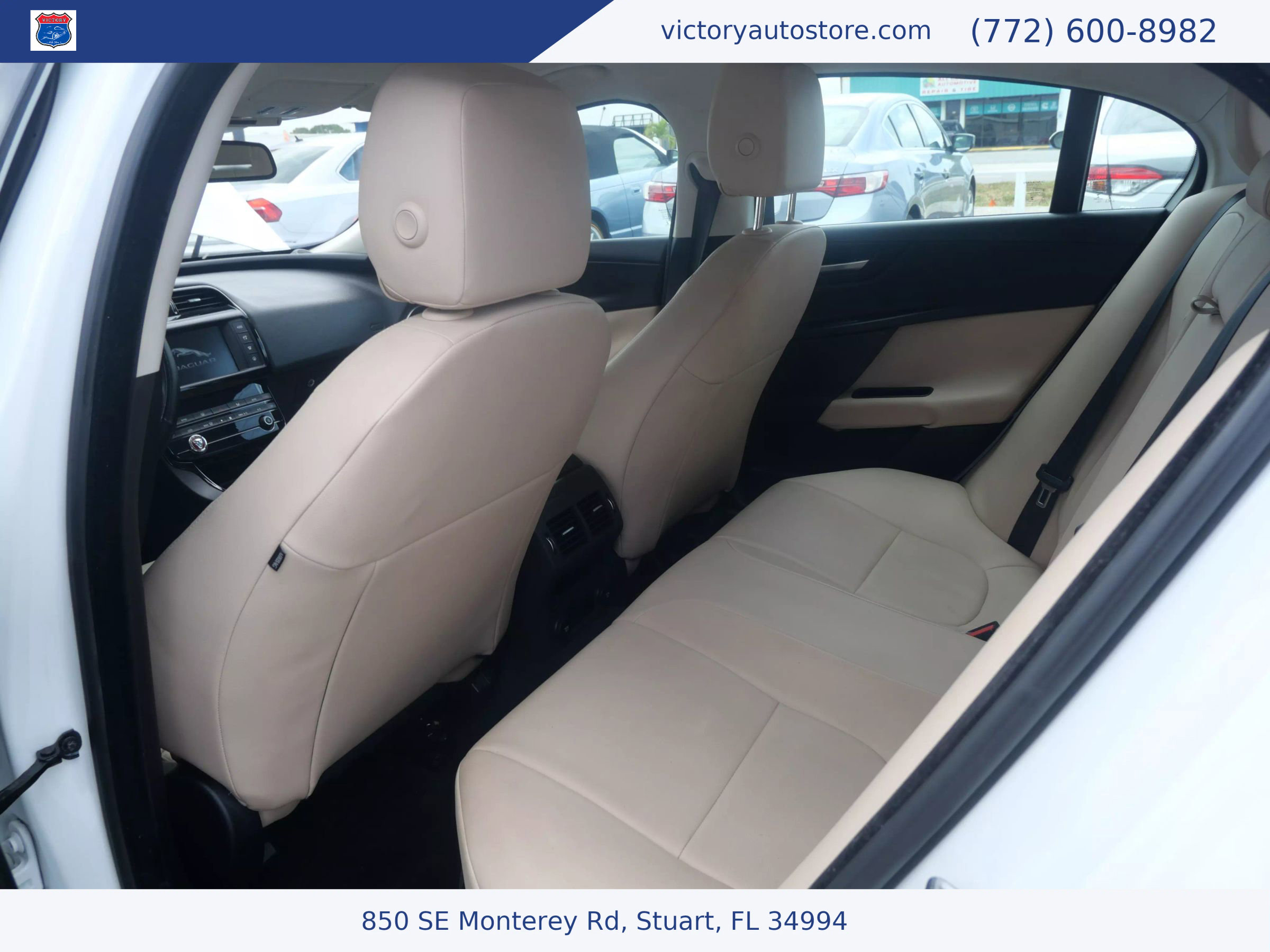 Used 2018 Jaguar XE image 34