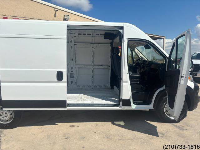 Used 2023 RAM ProMaster 2500 image 15