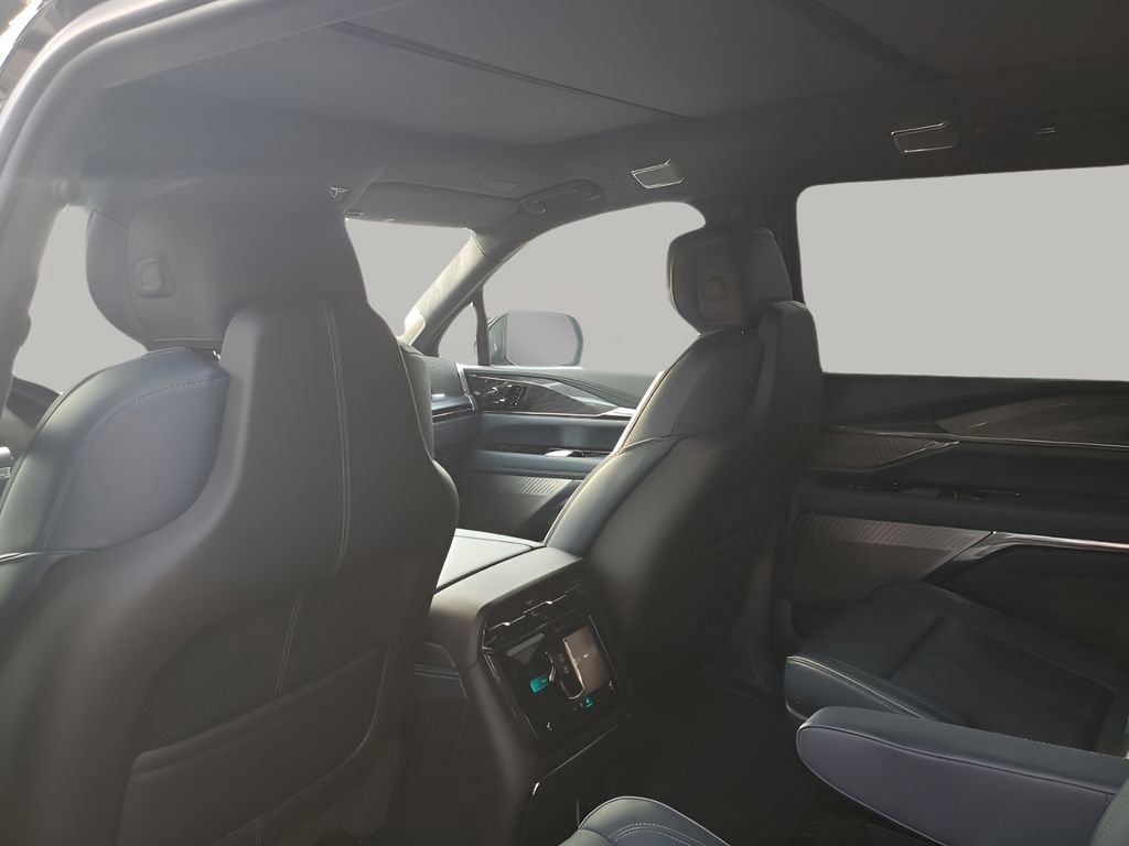 New 2025 Cadillac Escalade IQ Sport 2 image 18
