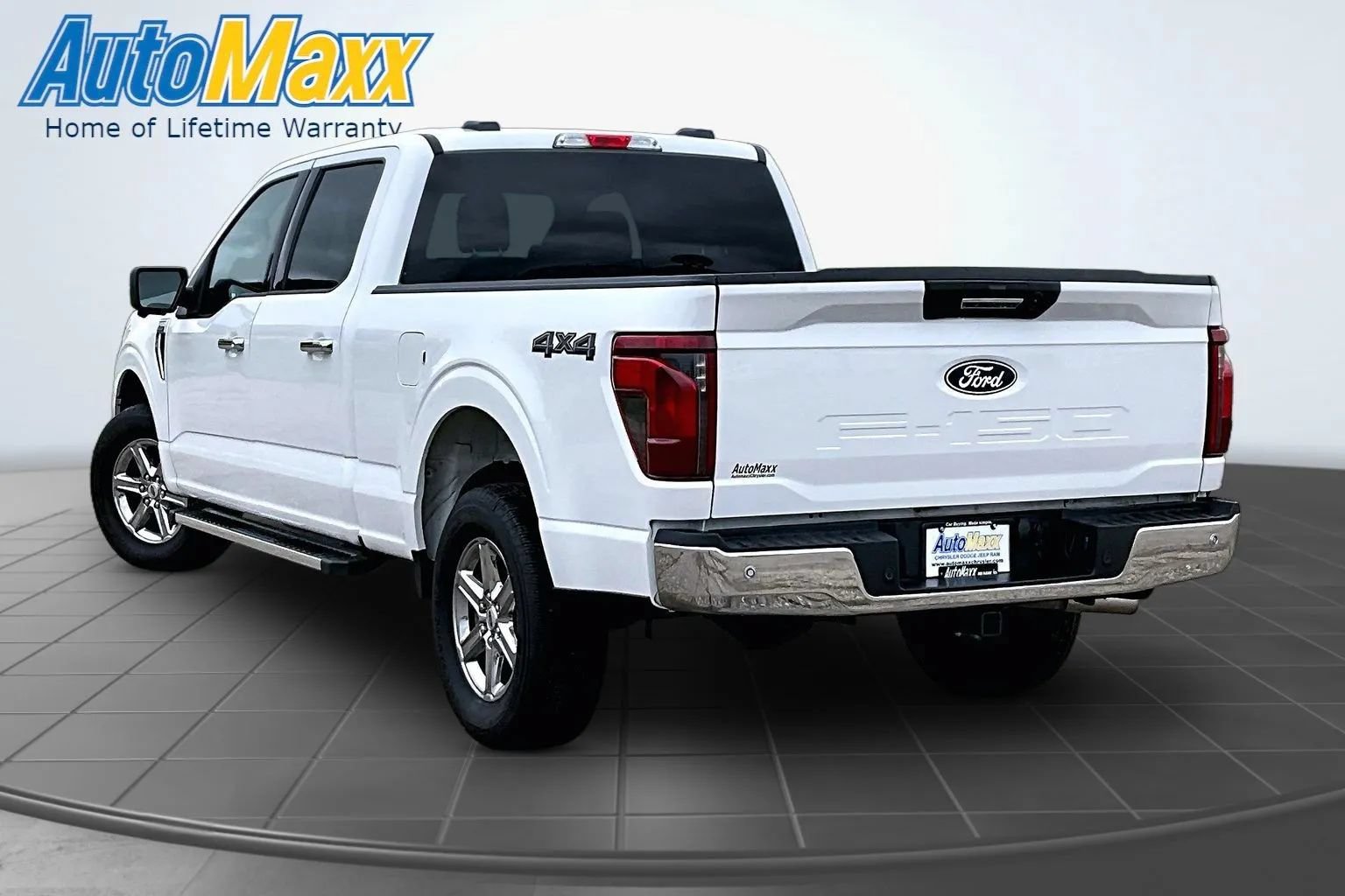 Used 2024 Ford F150 XLT w/ Tow/Haul Package AWD/4WD image 4