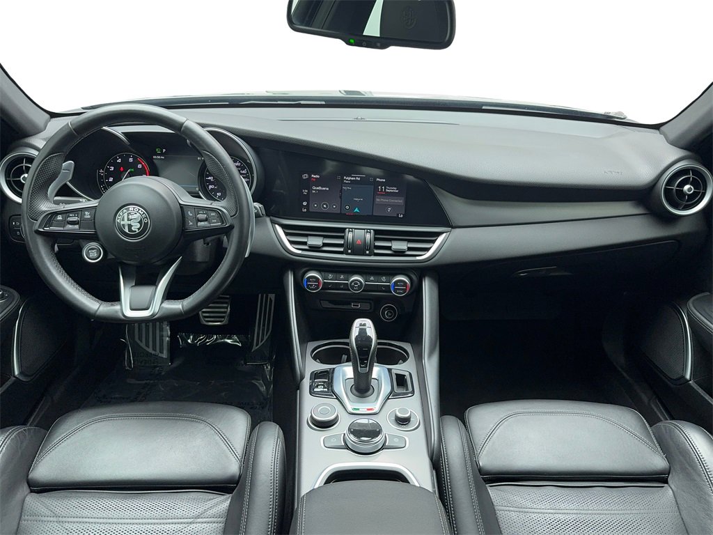Used 2022 Alfa Romeo Giulia Veloce image 16