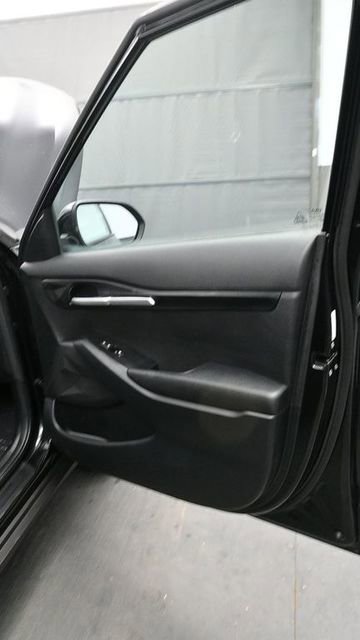 Used 2024 Kia Seltos LX AWD/4WD image 16
