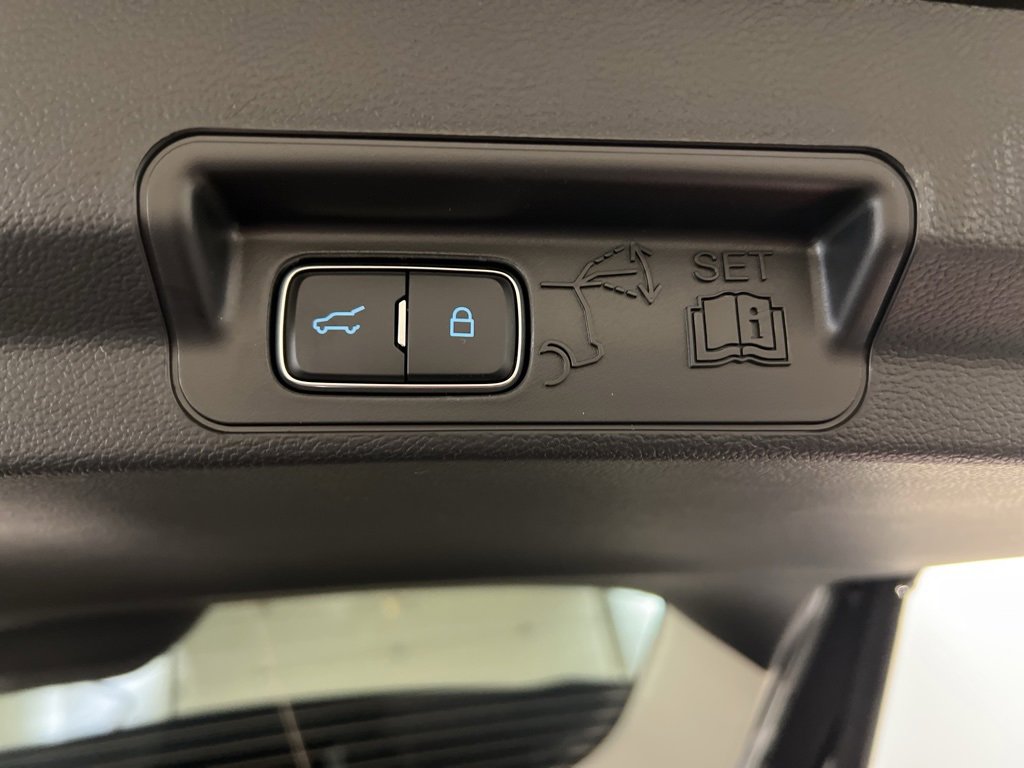 New 2026 Ford Explorer Active w/ Active Comfort Package image 33