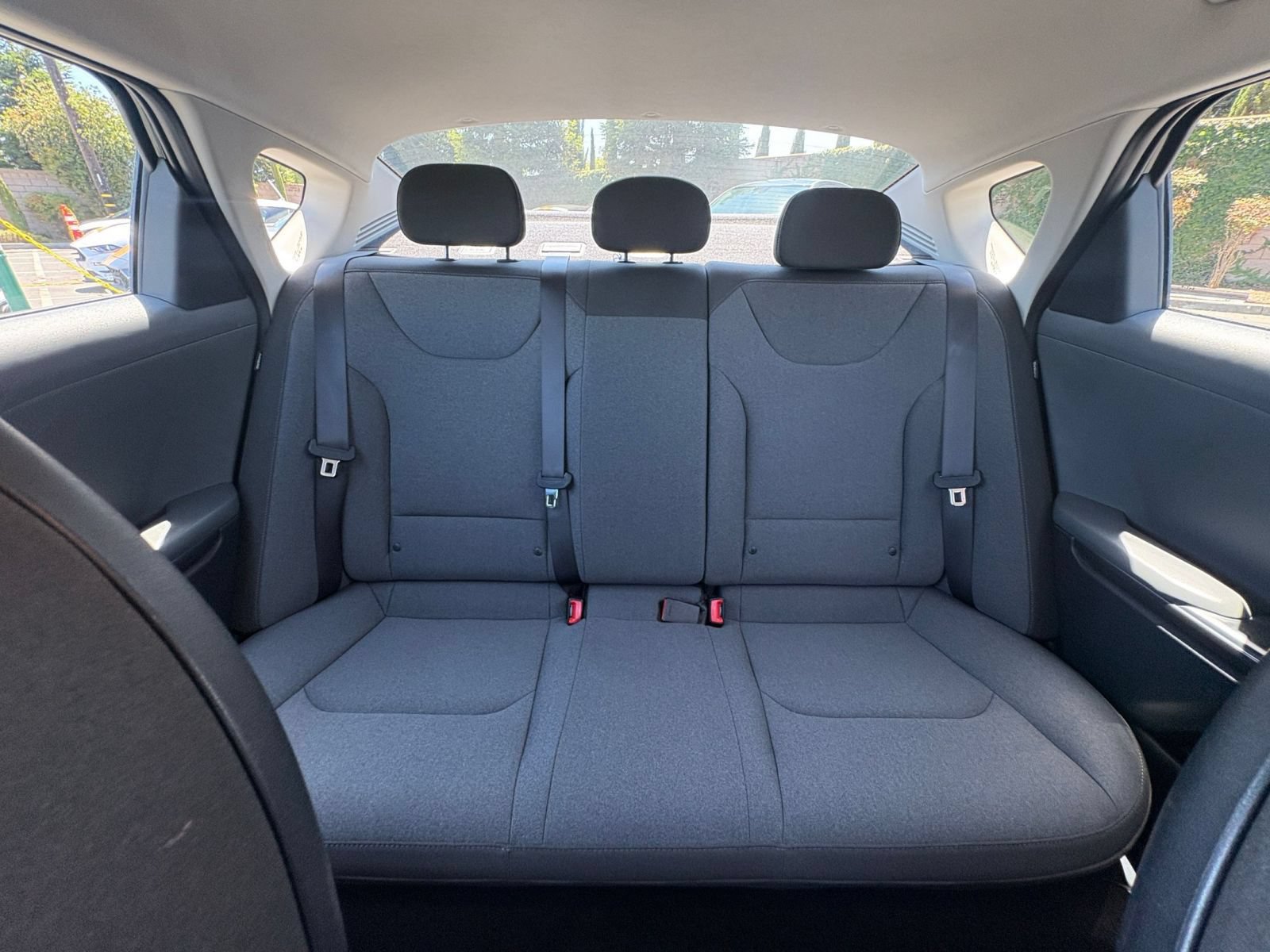 Used 2025 Kia K4 FWD image 38