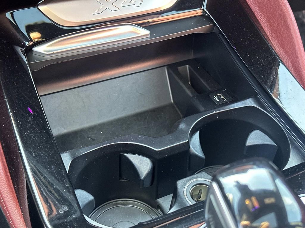 Used 2023 BMW X4 xDrive30i image 15