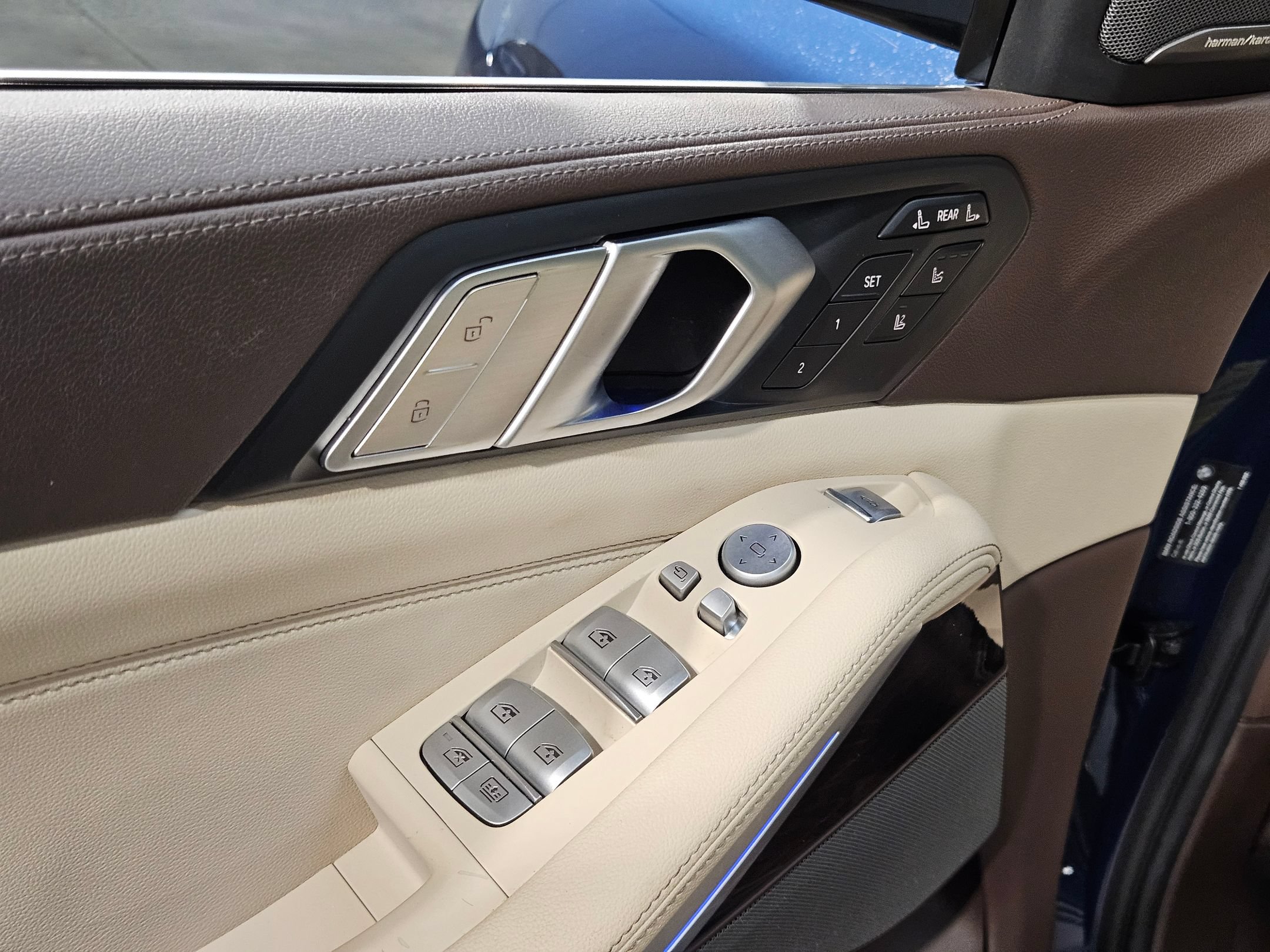 Used 2019 BMW X7 xDrive40i w/ Premium Package AWD/4WD image 21