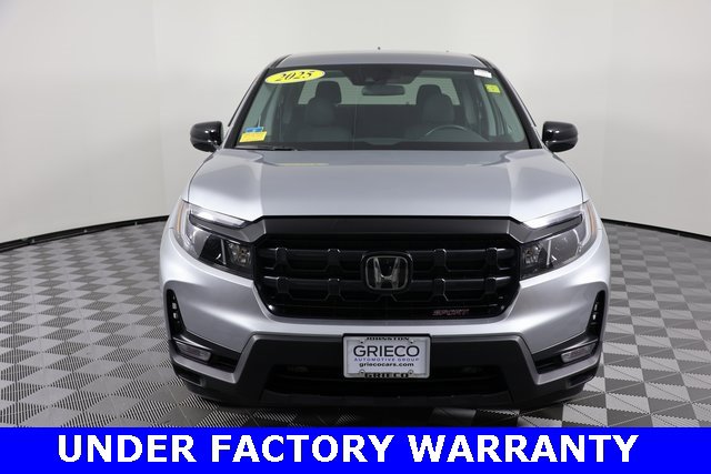 Used 2025 Honda Ridgeline Sport image 3
