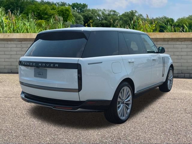 New 2026 Land Rover Range Rover Long Wheelbase SE AWD/4WD image 4