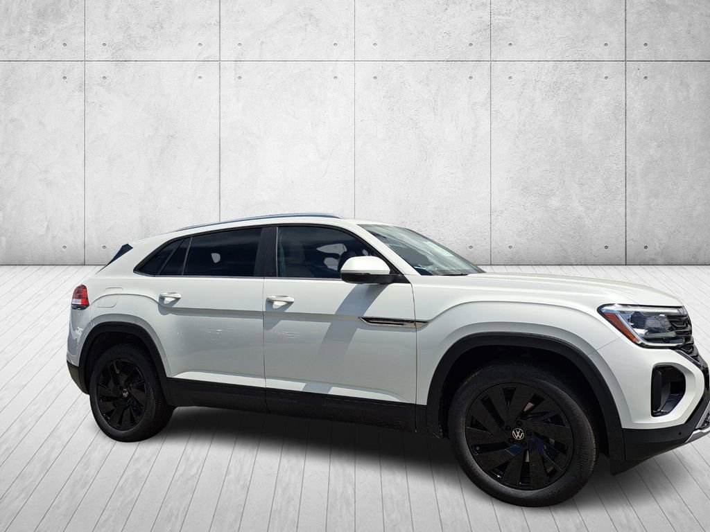 New 2026 Volkswagen Atlas Cross Sport SE FWD image 2
