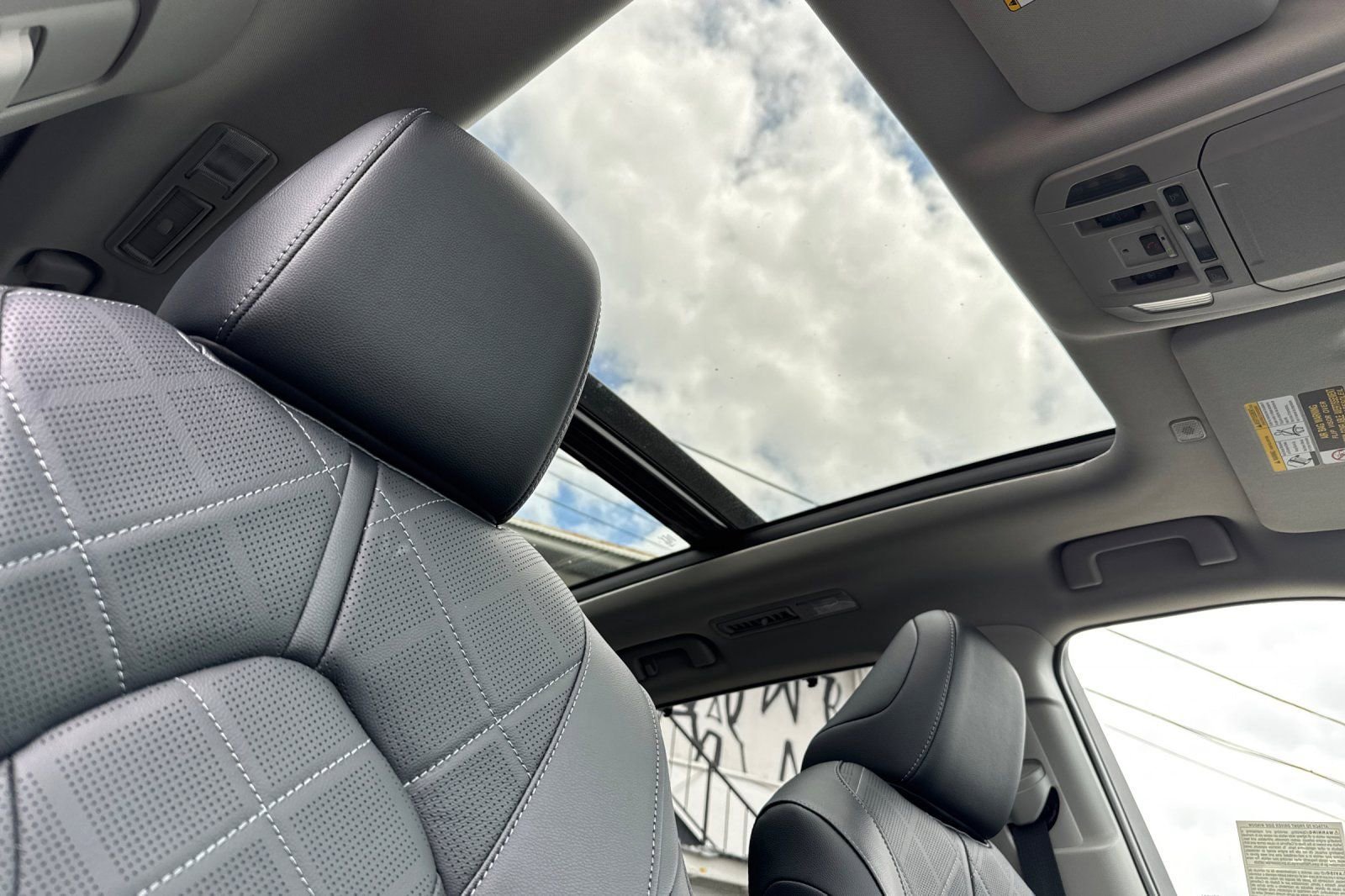 New 2026 Toyota Highlander Platinum AWD/4WD image 20