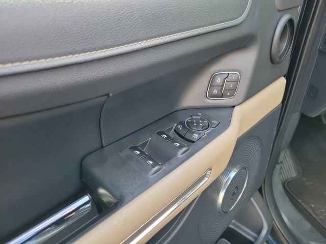 Used 2024 Ford Expedition Limited RWD image 18
