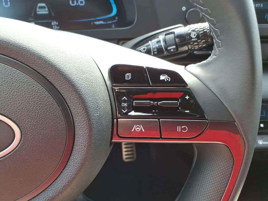 New 2026 Hyundai Elantra Sport FWD image 18