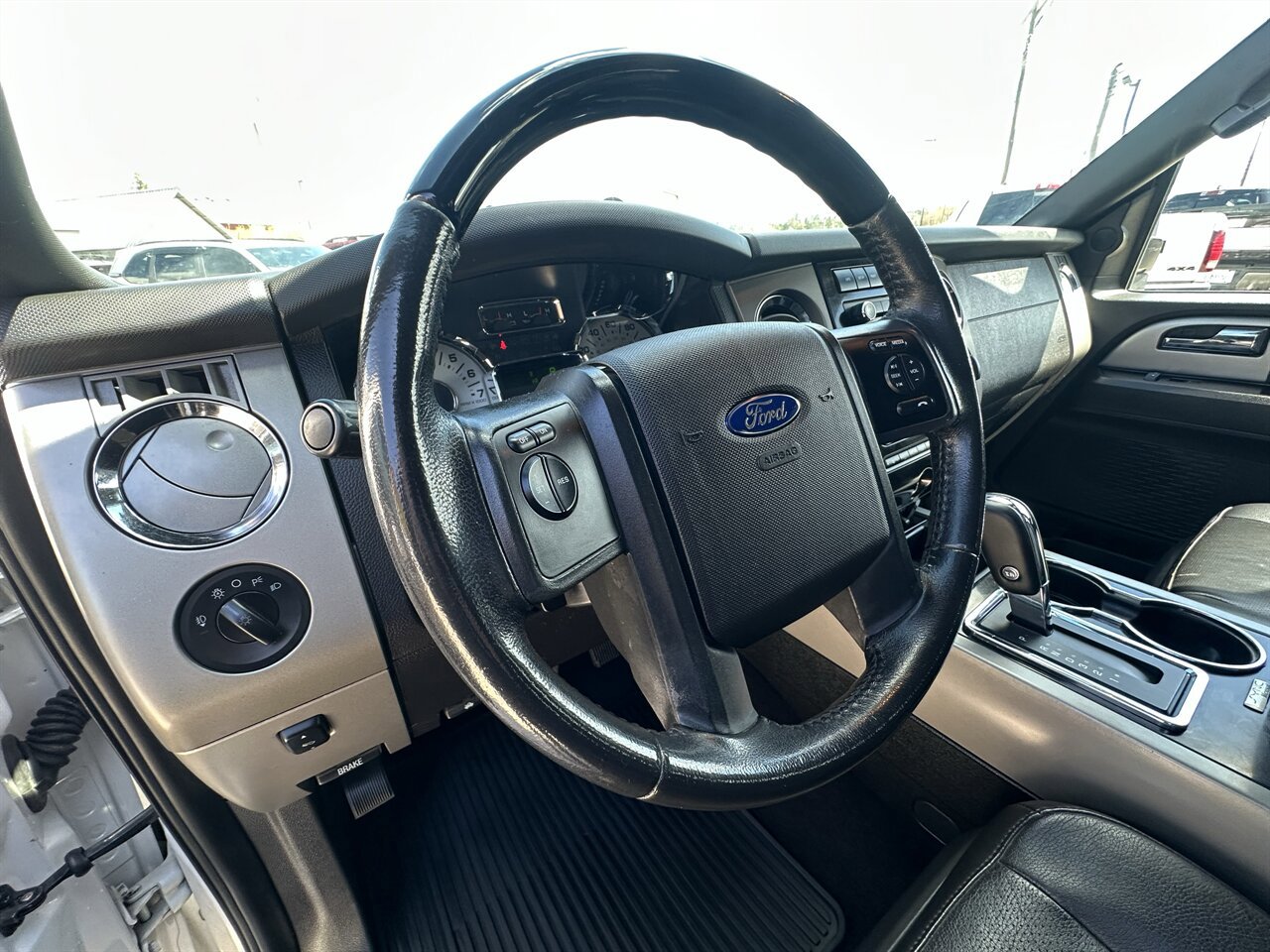 Used 2014 Ford Expedition EL Limited w/ Equipment Group 301A AWD/4WD image 44