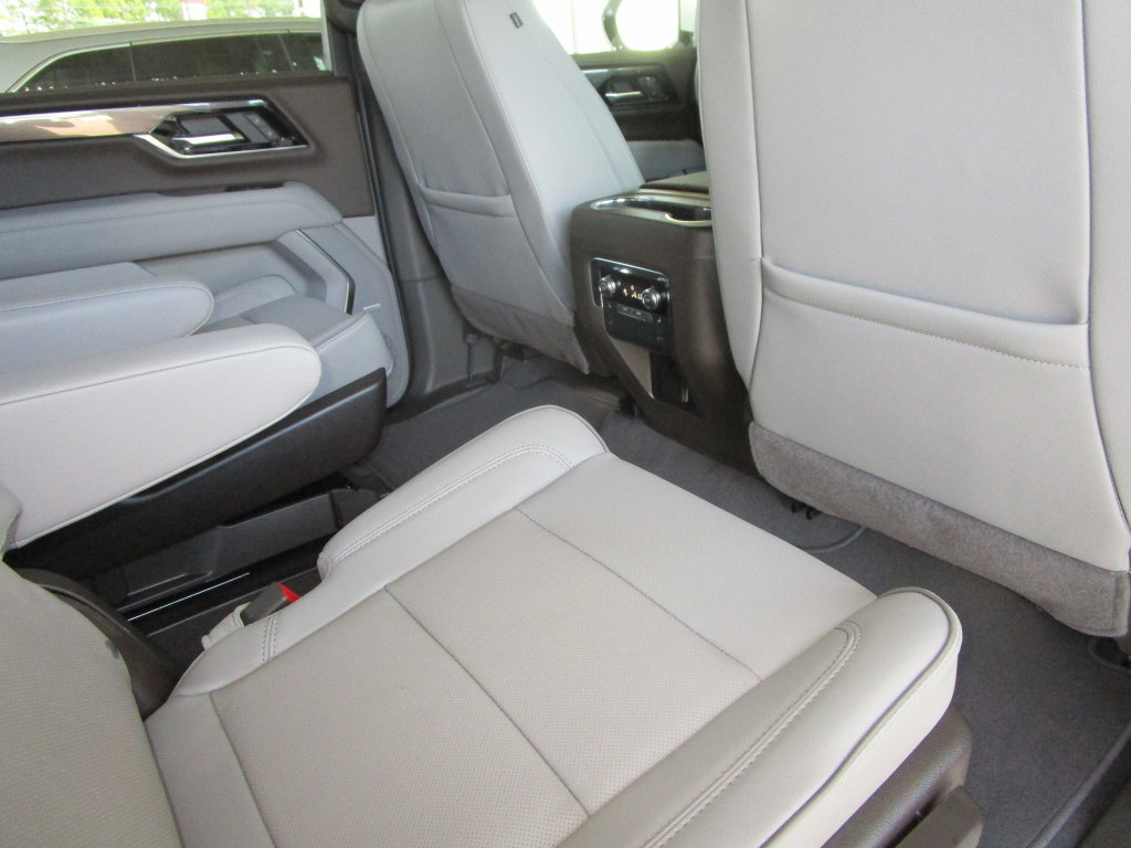 New 2027 GMC Yukon XL Elevation w/ Technology Package RWD image 20