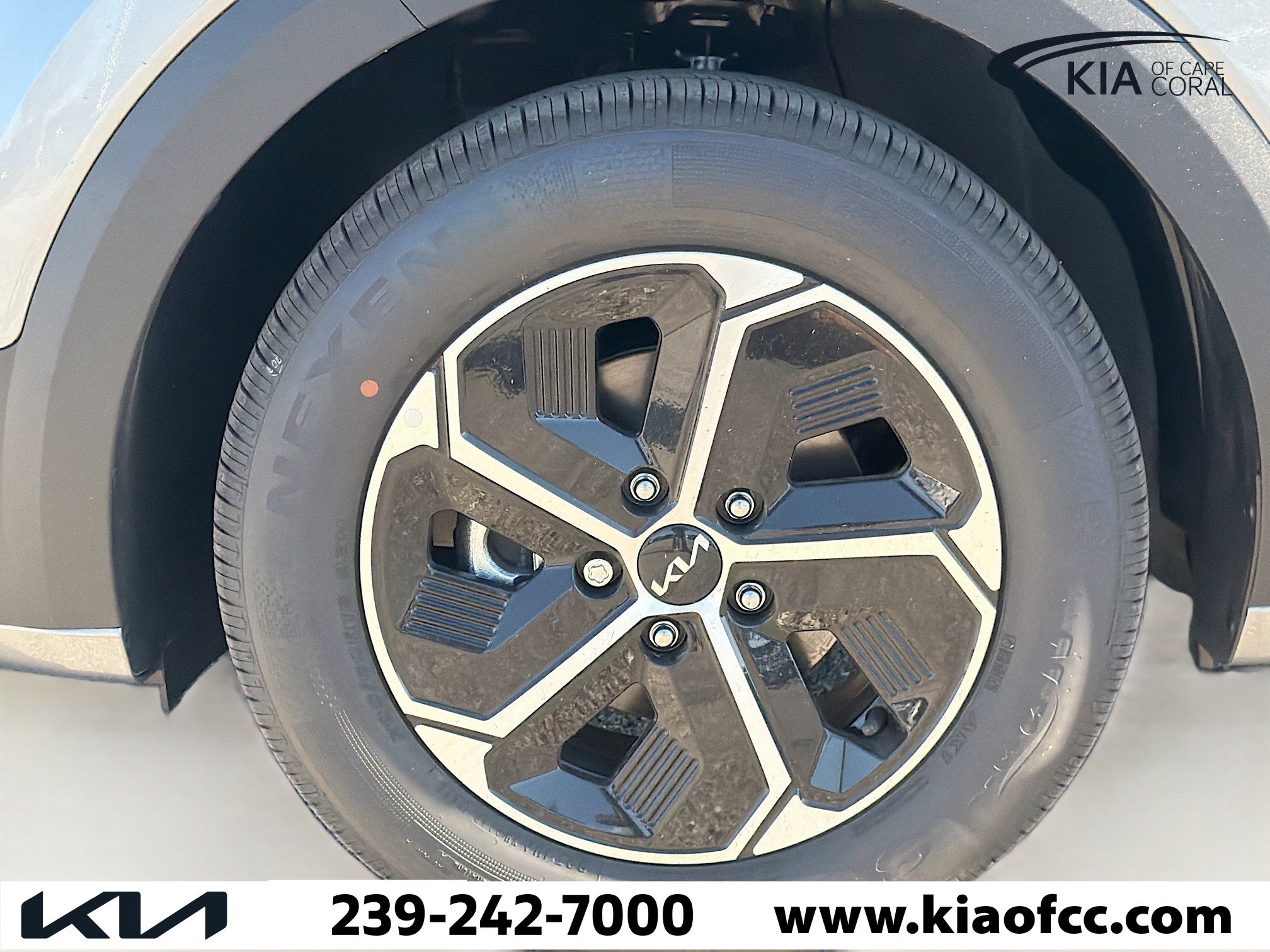 New 2026 Kia Niro EX FWD image 37