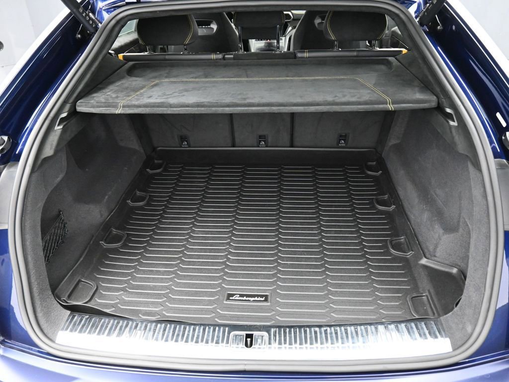 Used 2023 Lamborghini Urus Performante image 38