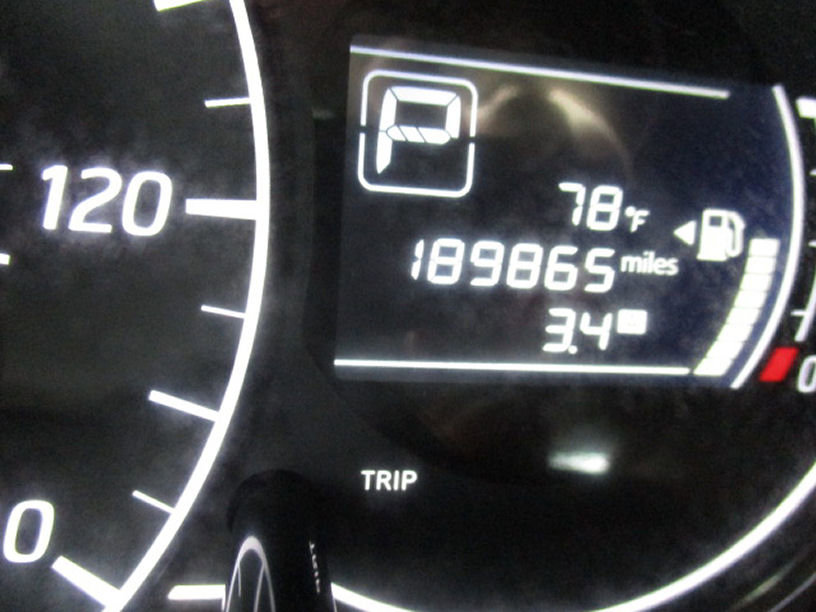 Used 2015 Nissan Versa Note SV FWD image 14