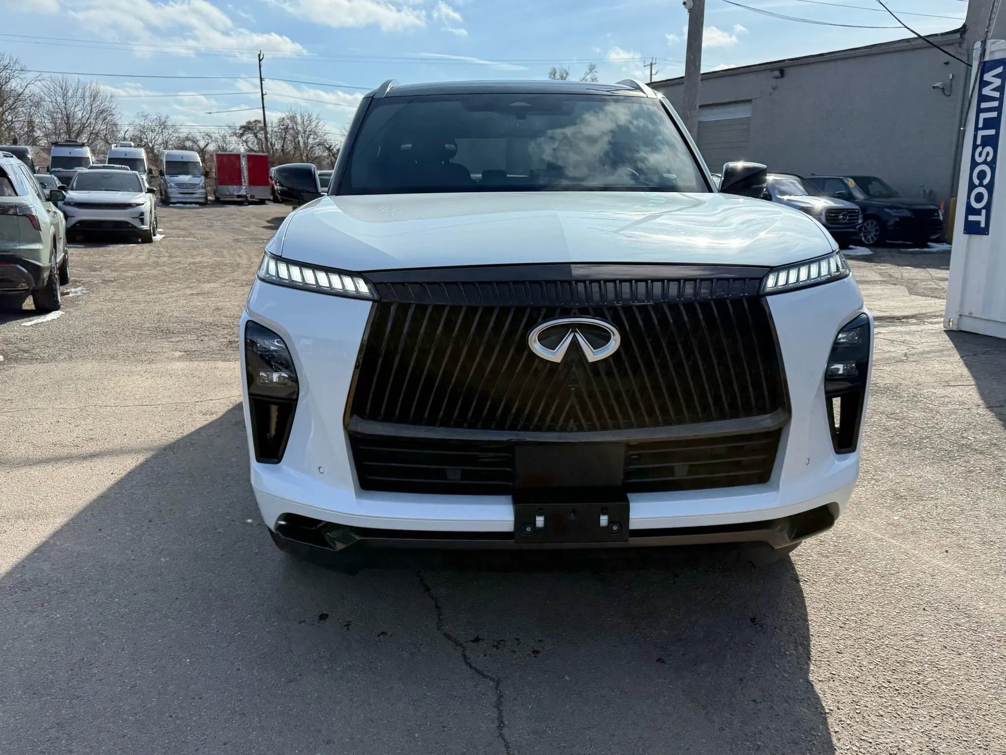 Used 2025 INFINITI QX80 Autograph image 16