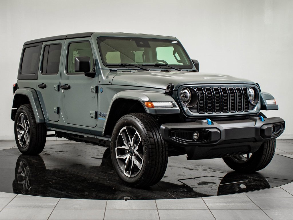 Used 2024 Jeep Wrangler Unlimited w/ Convenience Group image 12