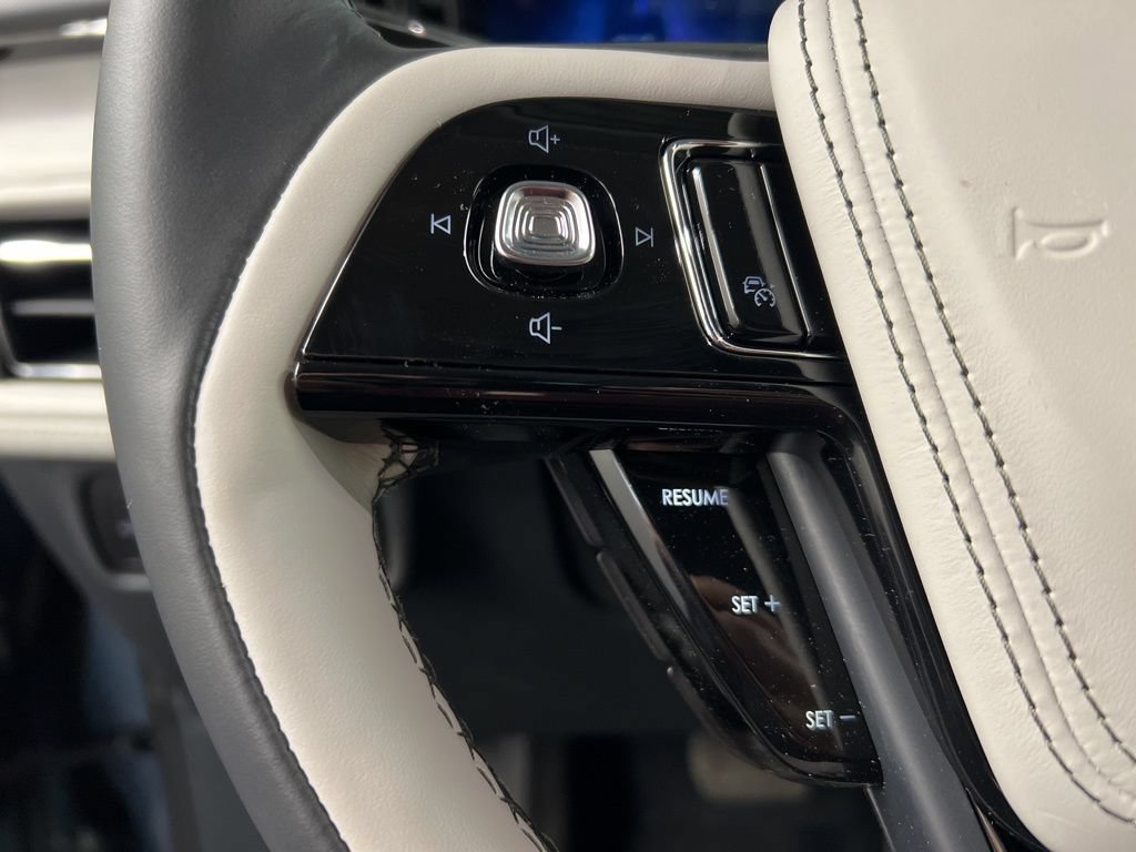 New 2026 Lincoln Aviator Reserve AWD/4WD image 16