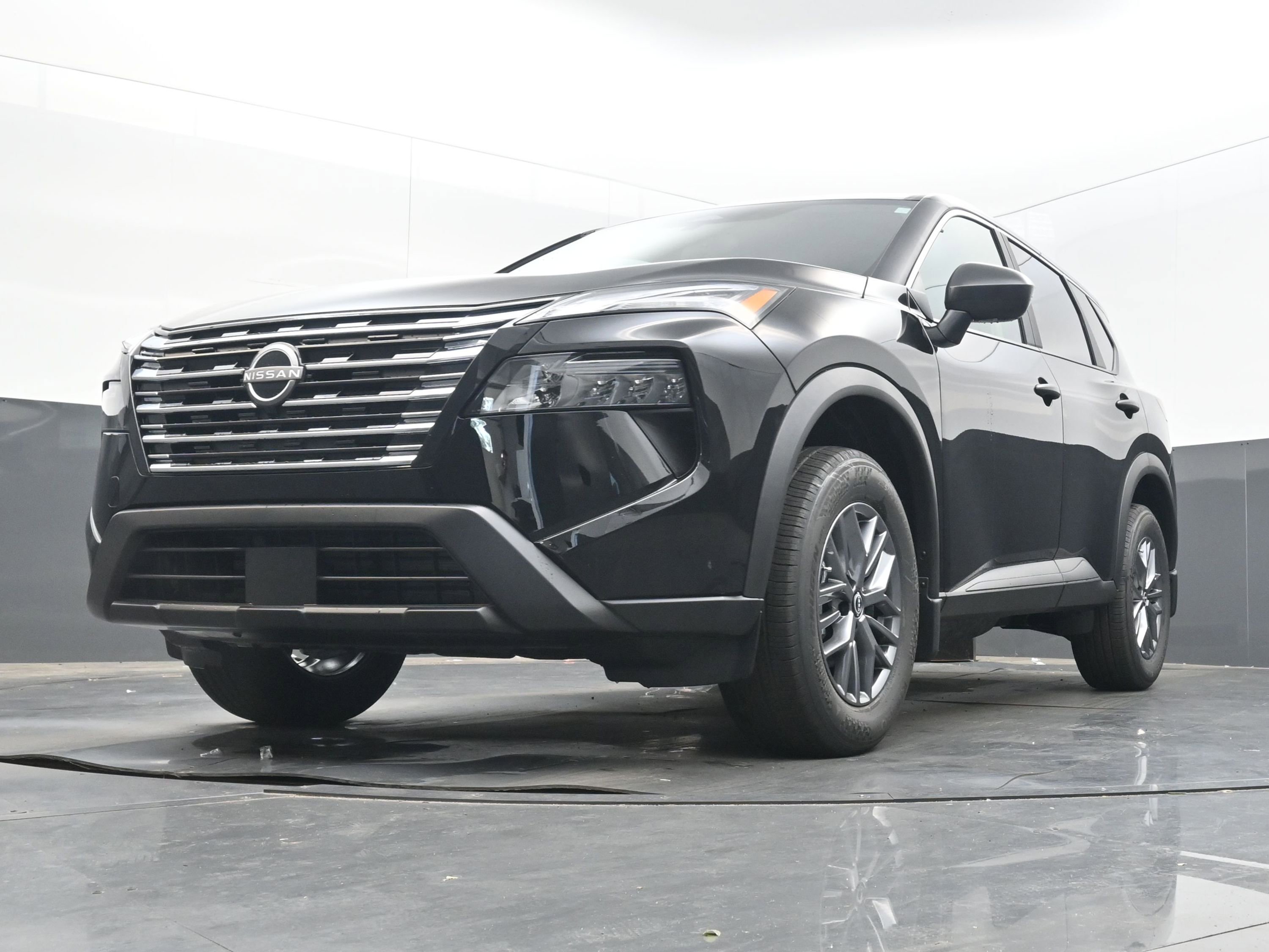 New 2026 Nissan Rogue S image 25