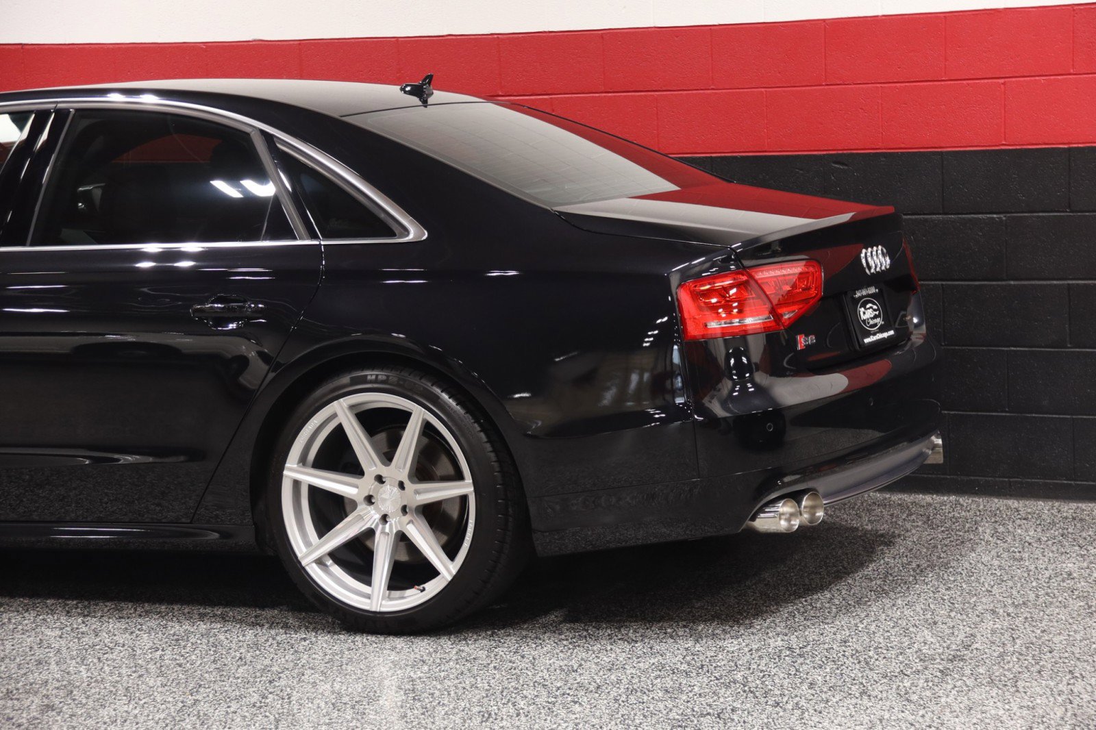 Used 2014 Audi S8 AWD/4WD image 21