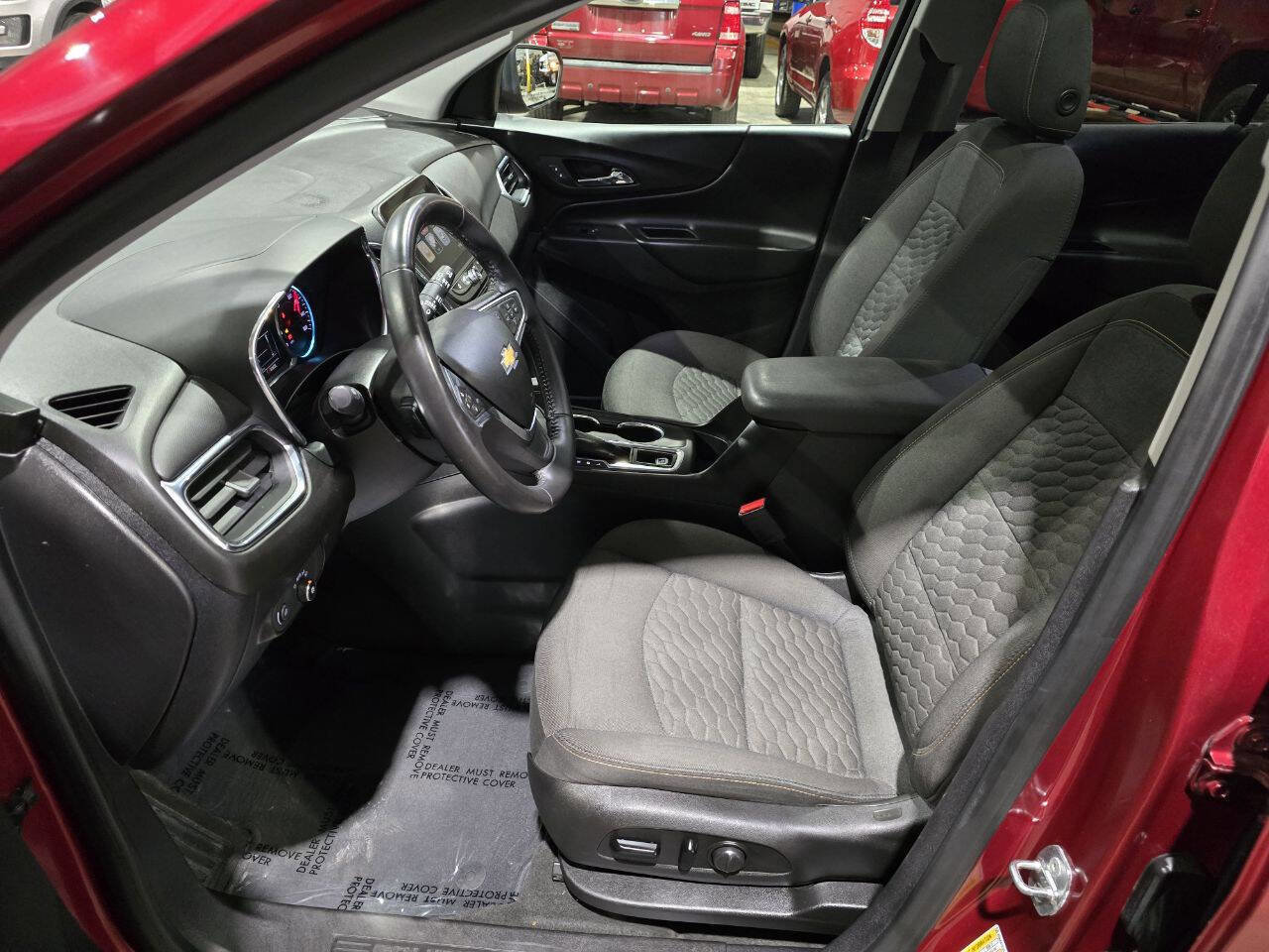 Used 2018 Chevrolet Equinox LT w/ Sun & Infotainment Package AWD/4WD image 25