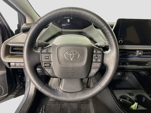 Certified 2024 Toyota Prius XLE FWD image 13